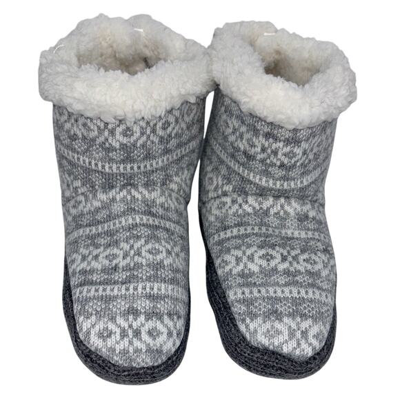 NEW H&M Toddler Girls Slippers Booties Size 7.5-8 Sweater Material & Fleece NWT - Picture 1 of 9